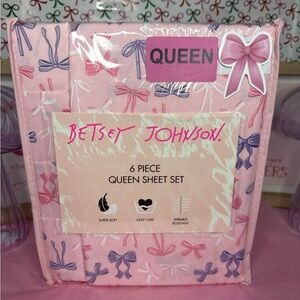 Betsey Johnson Pink Bow Sheets, Queen
